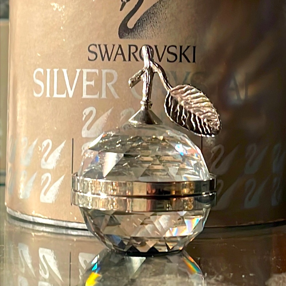 Swarovski Signed  Rhodium Apple Photo Frame